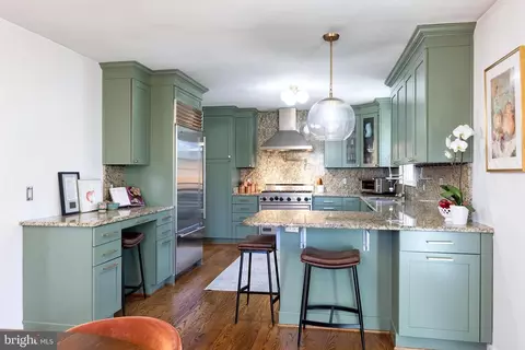 Kitchen - 232 Cardamon Dr, Edgewater, MD 21037 photo 3 of 5