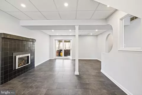 Living - 613 A St, Pasadena, MD 21122 photo 4 of 6