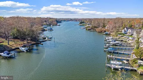 View/Area - 613 A St, Pasadena, MD 21122 photo 9 of 16