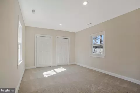 Bedroom - 1916 Ridgeville Rd, Edgewater, MD 21037 photo 2 of 5