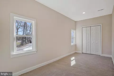 Bedroom - 1916 Ridgeville Rd, Edgewater, MD 21037 photo 4 of 5