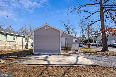 Exterior - 1916 Ridgeville Rd, Edgewater, MD 21037 photo 1 of 4
