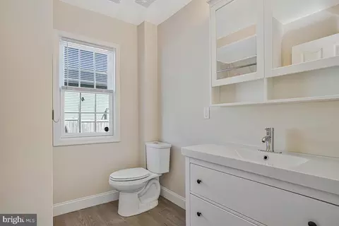 Entry Way - 1916 Ridgeville Rd, Edgewater, MD 21037 photo 2 of 2