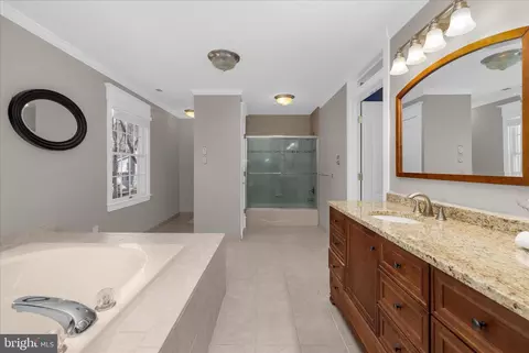 Entry Way - 962 Coachway, Annapolis, MD 21401 photo 6 of 9