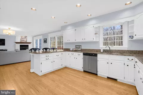 Kitchen - 962 Coachway, Annapolis, MD 21401 photo 1 of 5