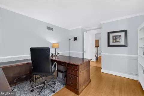 Entry Way - 962 Coachway, Annapolis, MD 21401 photo 4 of 9