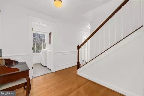 Entry Way - 962 Coachway, Annapolis, MD 21401 photo 7 of 9