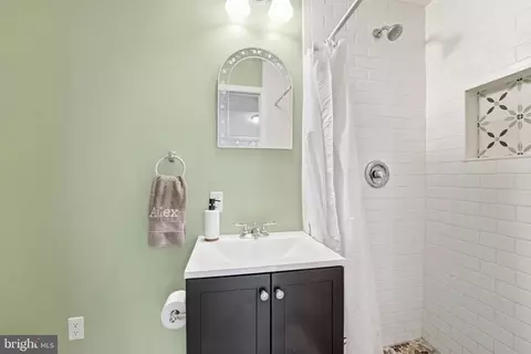 Bath - 7806 Appletree Rd, Pasadena, MD 21122 photo 1 of 3