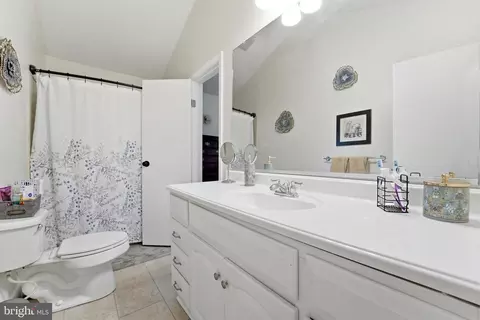 Bath - 7806 Appletree Rd, Pasadena, MD 21122 photo 2 of 3