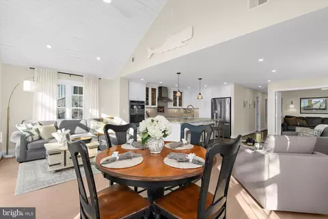 Dining - 3738 Bay Dr, Edgewater, MD 21037 photo 1 of 1