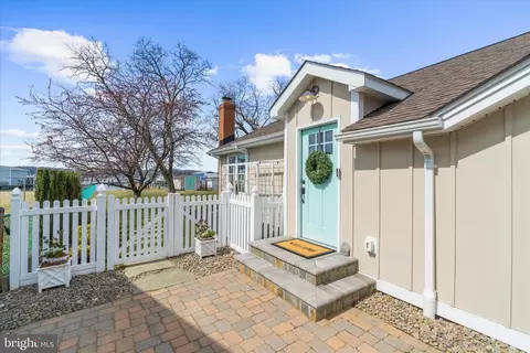 Other - 3738 Bay Dr, Edgewater, MD 21037 photo 9 of 20