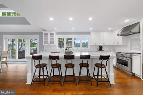 Kitchen - 3815 Outrigger Dr, Edgewater, MD 21037 photo 1 of 6