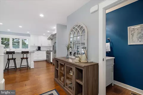 Entry Way - 3815 Outrigger Dr, Edgewater, MD 21037 photo 1 of 5