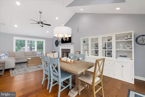 Dining - 3815 Outrigger Dr, Edgewater, MD 21037 photo 1 of 3