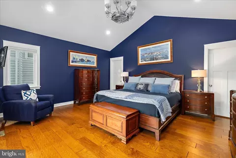 Bedroom - 3815 Outrigger Dr, Edgewater, MD 21037 photo 1 of 10