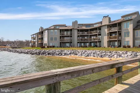 2129 Beach Village Ct #101, Annapolis, MD 21403