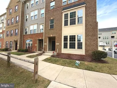 8021 Orchard Grove Rd, Odenton, MD 21113