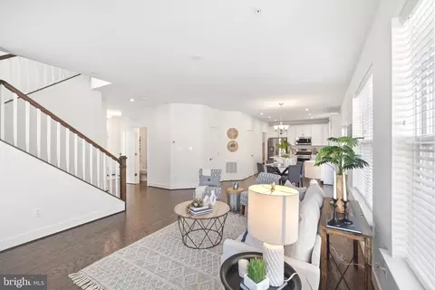 Entry Way - 550 Broadneck Rd, Annapolis, MD 21409 photo 1 of 12
