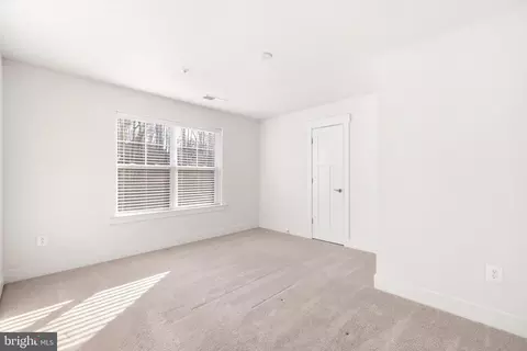 Bedroom - 550 Broadneck Rd, Annapolis, MD 21409 photo 5 of 9