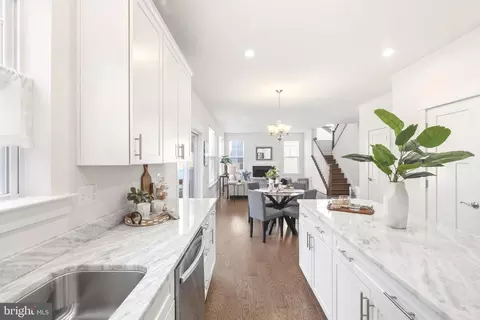 Entry Way - 550 Broadneck Rd, Annapolis, MD 21409 photo 2 of 12