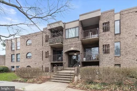 21 Silverwood Cir #11, Annapolis, MD 21403