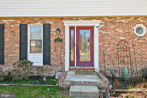 1217 Scattered Pines Ct, Severn, MD 21144
