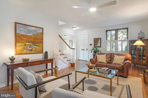 637 Chase St, Annapolis, MD 21401
