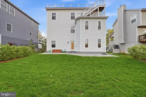 Exterior - 1422 Howard Rd, Annapolis, MD 21403 photo 10 of 11