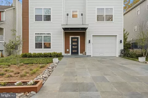 Exterior - 1422 Howard Rd, Annapolis, MD 21403 photo 4 of 11