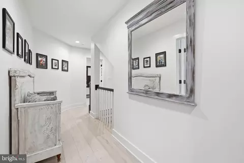 Entry Way - 1422 Howard Rd, Annapolis, MD 21403 photo 6 of 10