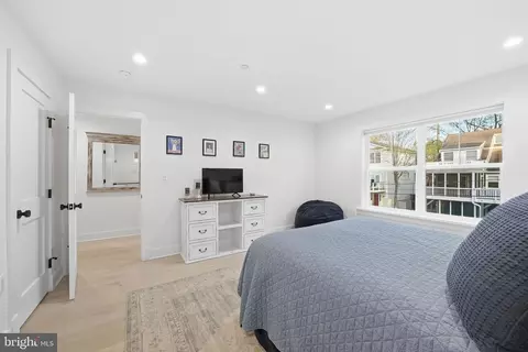 Bedroom - 1422 Howard Rd, Annapolis, MD 21403 photo 10 of 12