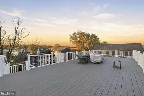 Exterior - 1422 Howard Rd, Annapolis, MD 21403 photo 7 of 11