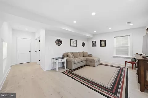 Entry Way - 1422 Howard Rd, Annapolis, MD 21403 photo 10 of 10