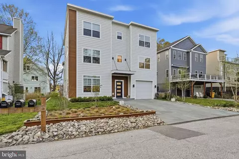Exterior - 1422 Howard Rd, Annapolis, MD 21403 photo 2 of 11