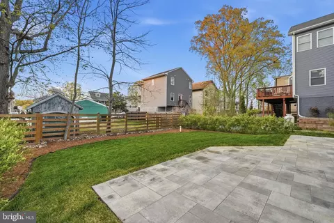 Exterior - 1422 Howard Rd, Annapolis, MD 21403 photo 8 of 11