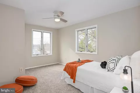 Bedroom - 2142 Lake Dr, Pasadena, MD 21122 photo 1 of 4