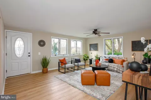 Living - 2142 Lake Dr, Pasadena, MD 21122 photo 1 of 1