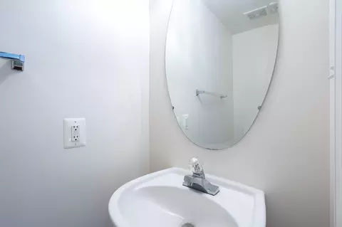 Bath - 8031 Apple Valley Dr, Pasadena, MD 21122 photo 6 of 7
