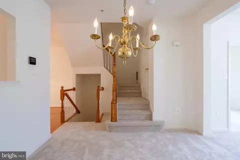 Entry Way - 8031 Apple Valley Dr, Pasadena, MD 21122 photo 1 of 5