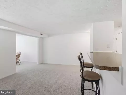 Living - 697 Deering Rd #5A, Pasadena, MD 21122 photo 3 of 6