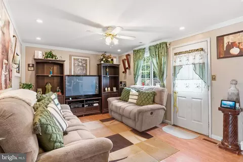 1480 Gesna Dr, Hanover, MD 21076 photo 9