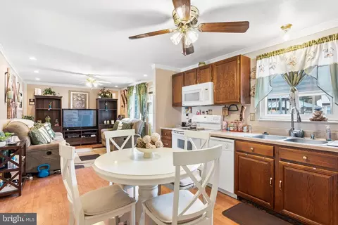 1480 Gesna Dr, Hanover, MD 21076 photo 4