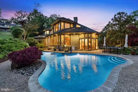 601 Lakeland Rd S, Severna Park, MD 21146