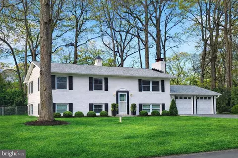 1106 Mainsail Dr, Annapolis, MD 21403