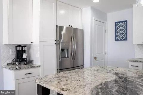 Kitchen - 902 Hillcrest Rd, Hanover, MD 21076 photo 3 of 4