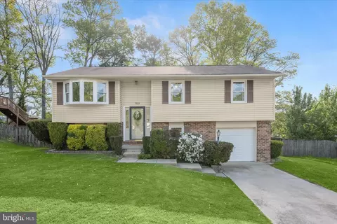 7533 Lemon Tree Ct, Hanover, MD 21076