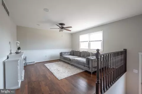Other - 804 221st St, Pasadena, MD 21122 photo 1 of 11