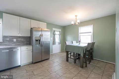 Other - 804 221st St, Pasadena, MD 21122 photo 4 of 11