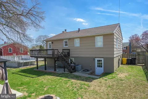 Exterior - 804 221st St, Pasadena, MD 21122 photo 8 of 11