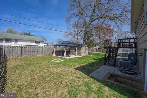 Exterior - 804 221st St, Pasadena, MD 21122 photo 10 of 11